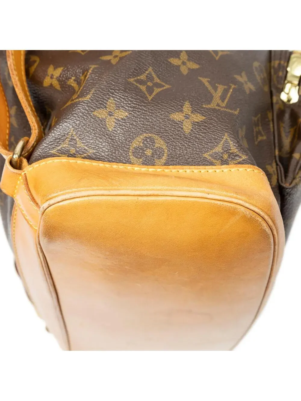 Louis Vuitton Vintage Montsouris #361477L10B